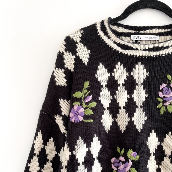 Zara Sweaters - Zara Black and White Sweater with Purple Floral Design